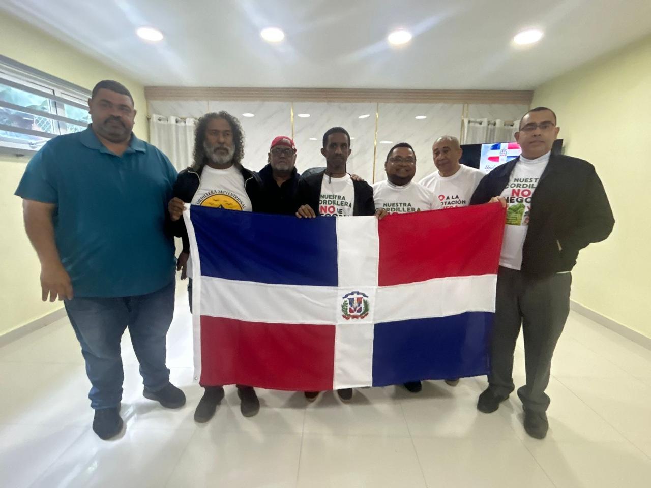 Movimiento “Unidos Somos Más” convoca en Puerto Plata caravana vehicular contra la minería en la Cordillera Septentrional