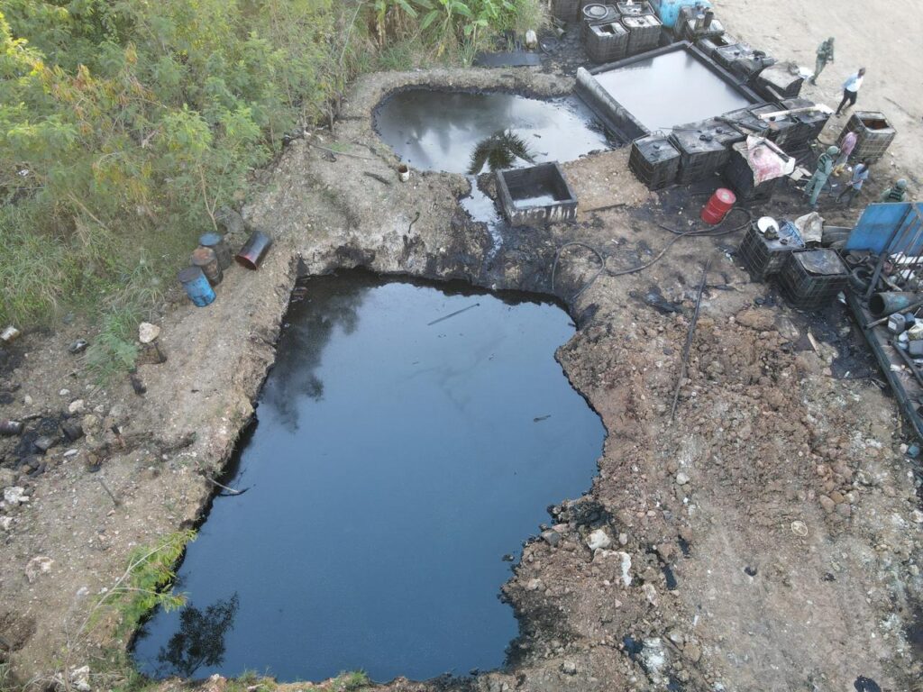 Autoridades desmantelan depósito clandestino de residuos y paralizan empresas vinculadas | 3 | Autoridades desmantelan depósito clandestino de residuos y paralizan empresas vinculadas - Noticias de hoy en República Dominicana | De Último Minuto