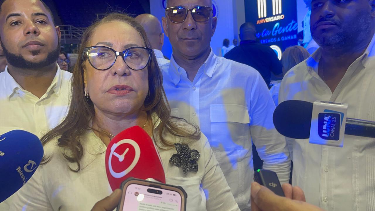 Rosa Santos resalta firme llamado de Abinader a la honestidad y la unidad en aniversario del PRM en Santiago - Noticias de hoy en República Dominicana | De Último Minuto