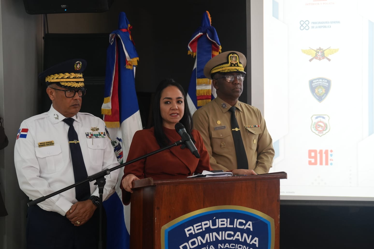 Migración está deportando entre 800 y 900 haitianos irregulares diariamente, según Faride - Noticias de hoy en República Dominicana | De Último Minuto