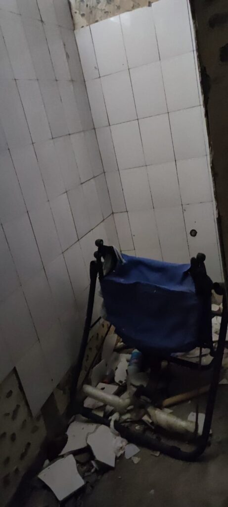 Exigen intervención urgente en los baños del Pabellón de Gimnasia de Barahona | 3 | Exigen intervención urgente en los baños del Pabellón de Gimnasia de Barahona - Noticias de hoy en República Dominicana | De Último Minuto