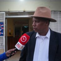 “Las escuelas no son guarderías”: maestros reaccionan a agresión contra docente