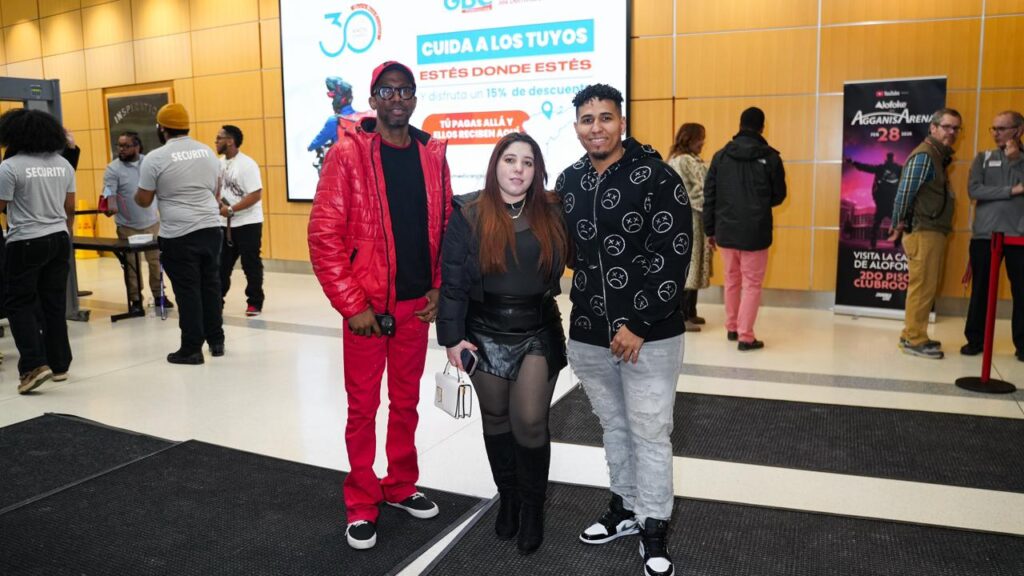 Fanáticos de todo Estados Unidos se dan cita en Boston para “Alofoke en el Agganis” | 4 | Fanáticos de todo Estados Unidos se dan cita en Boston para “Alofoke en el Agganis” - Noticias de hoy en República Dominicana | De Último Minuto