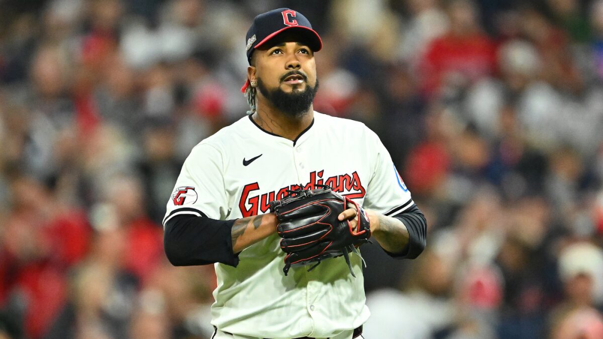 Documento judicial acusa a Emmanuel Clase de manipular lanzamientos en 48 juegos