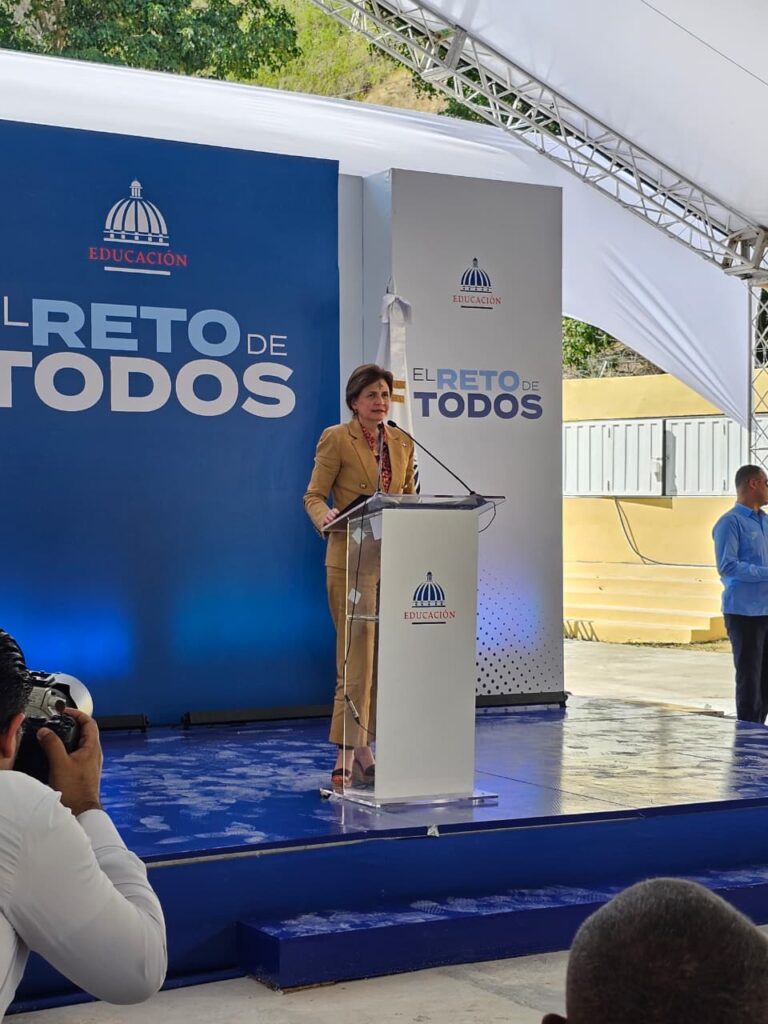 Raquel Peña inaugura Centro Educativo Hermana Dolores García Alcaraz en Peralta, Azua | 5 | Raquel Peña inaugura Centro Educativo Hermana Dolores García Alcaraz en Peralta, Azua - Noticias de hoy en República Dominicana | De Último Minuto