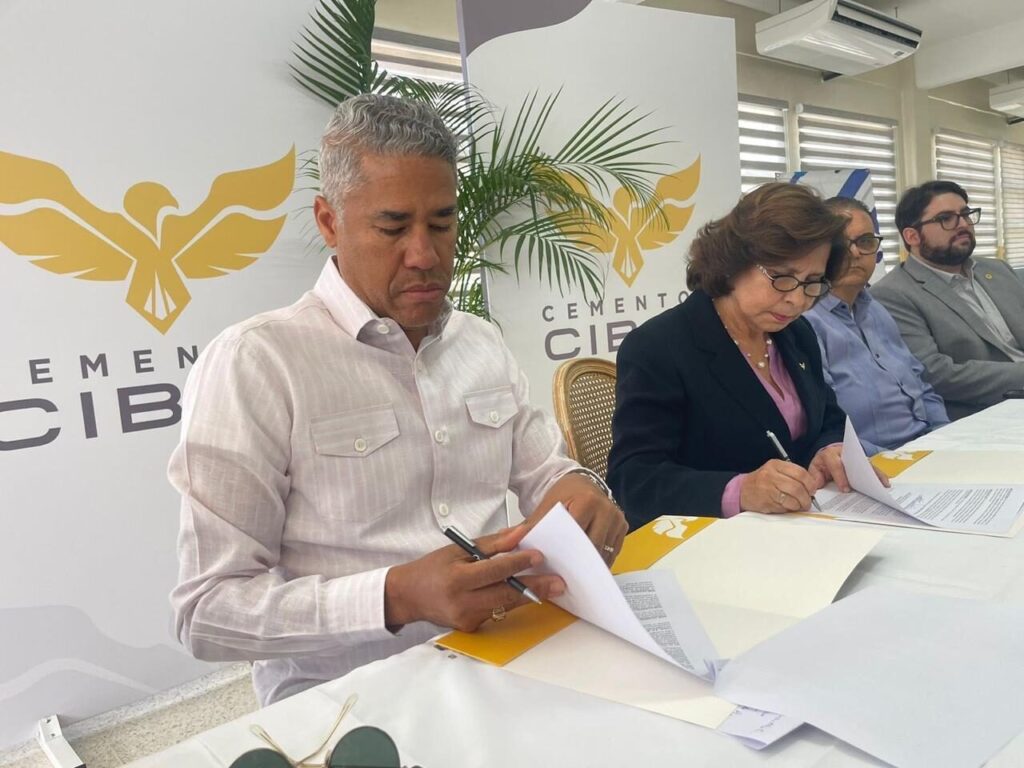 Cementos Cibao dona terreno a Coraasan para obra que garantizará agua a miles en Puñal , Santiago | 2 | Cementos Cibao dona terreno a Coraasan para obra que garantizará agua a miles en Puñal , Santiago - Noticias de hoy en República Dominicana | De Último Minuto