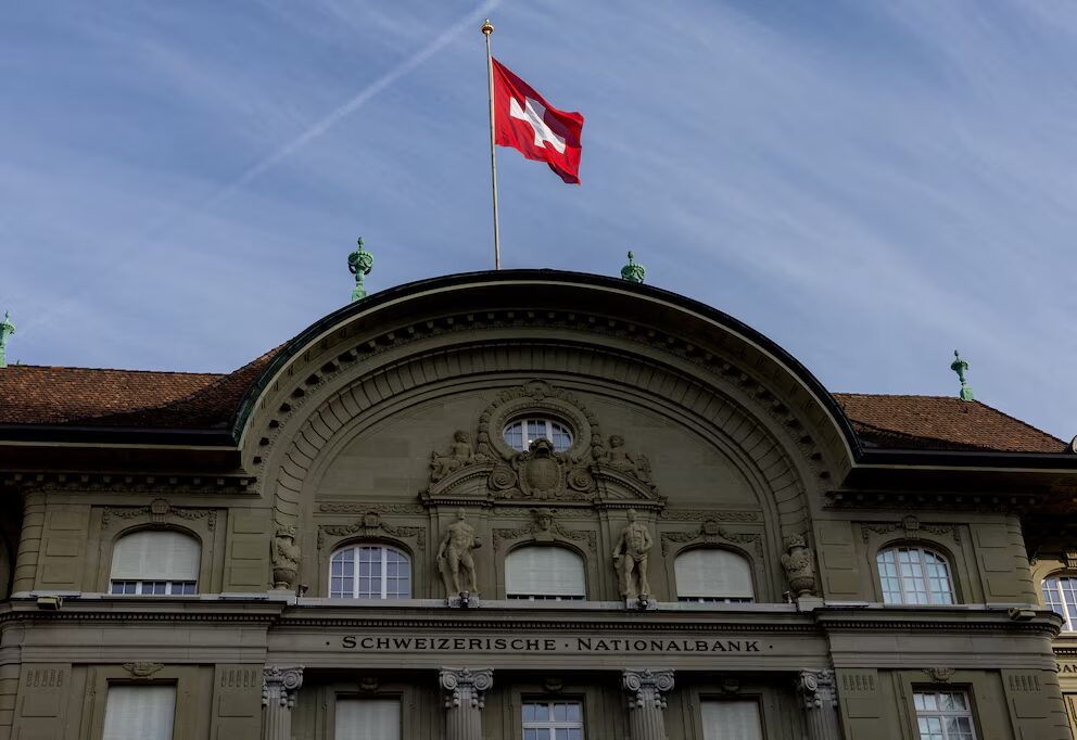 Suiza congela más de USD 880 millones vinculados a Nicolás Maduro y su entorno | 2 | Suiza congela más de USD 880 millones vinculados a Nicolás Maduro y su entorno - Noticias de hoy en República Dominicana | De Último Minuto
