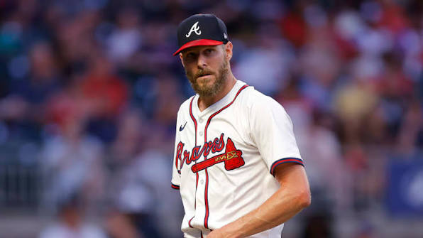 Chris Sale firma extensión con Atlanta por un año y US$27 millones