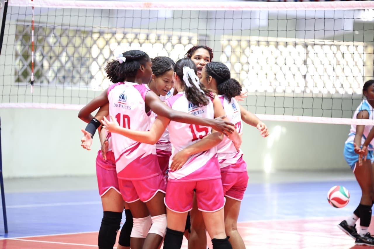 Distrito Nacional derrota a La Vega en voleibol de los Juegos de la Mujer