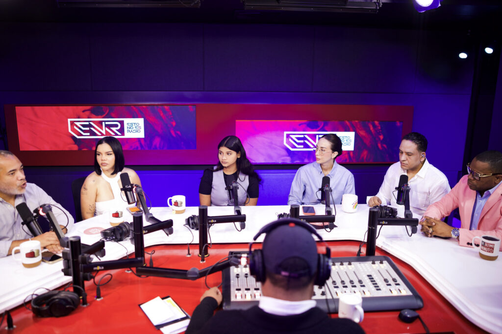 Joven agredida por coronel de la Policía da versión de los hechos en ENR - Noticias de hoy en República Dominicana | De Último Minuto