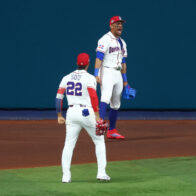 Julio Rodríguez protagoniza espectacular robo de jonrón ante Estados Unidos en el Clásico Mundial - Noticias de hoy en República Dominicana | De Último Minuto