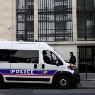 Detienen a hombre que intentaba detonar artefacto explosivo frente a banco en París