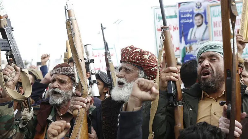 Los hutíes lanzan misiles desde Yemen contra Israel, ampliando la guerra en Medio Oriente