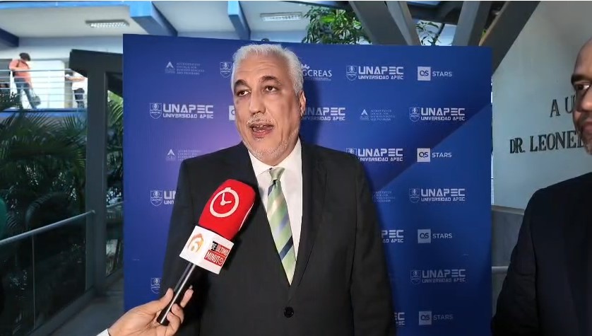 APEC resalta importancia del sector energético y minero en el desarrollo nacional durante charla con viceministro