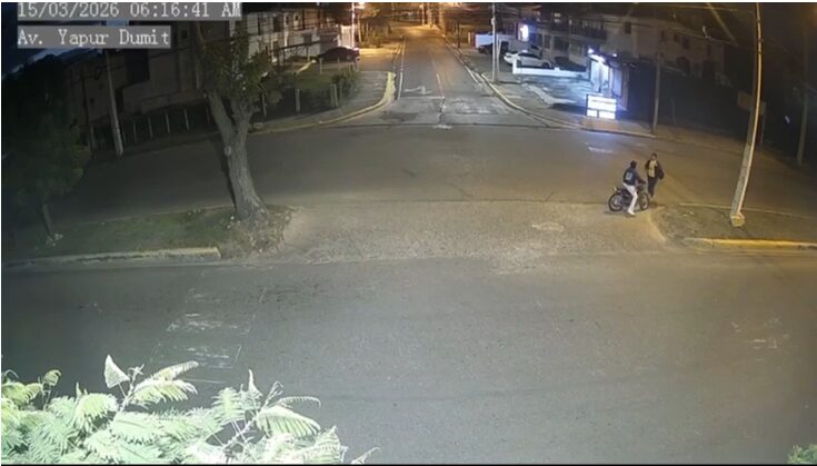 Otro asalto en Santiago: mujer es despojada de sus pertenencias en plena vía pública en Jardines del Yaque