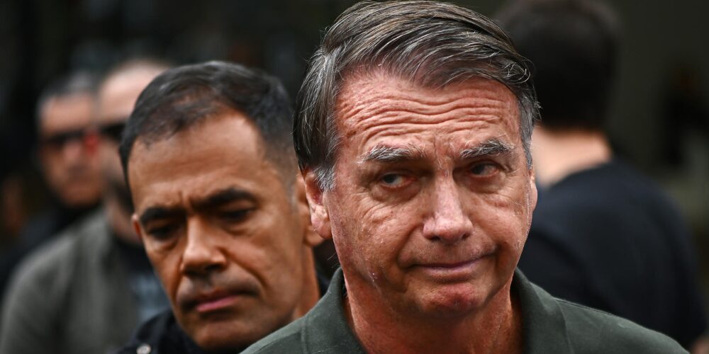 Bolsonaro recibe el alta tras dos semanas hospitalizado