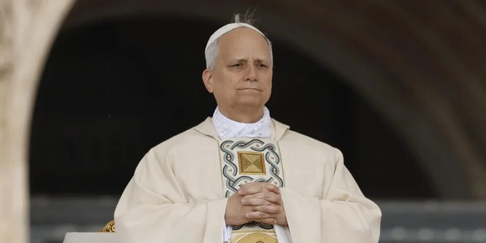 El papa espera que Trump reduzca la cantidad de violencia en Oriente Medio