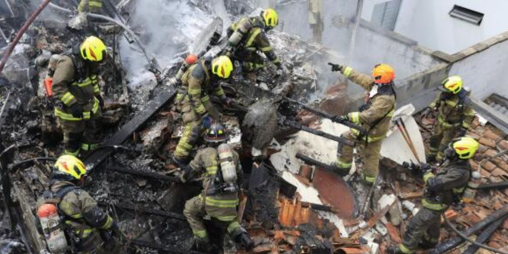 Confirman al menos ocho muertos y 83 heridos en accidente de avión militar en Colombia