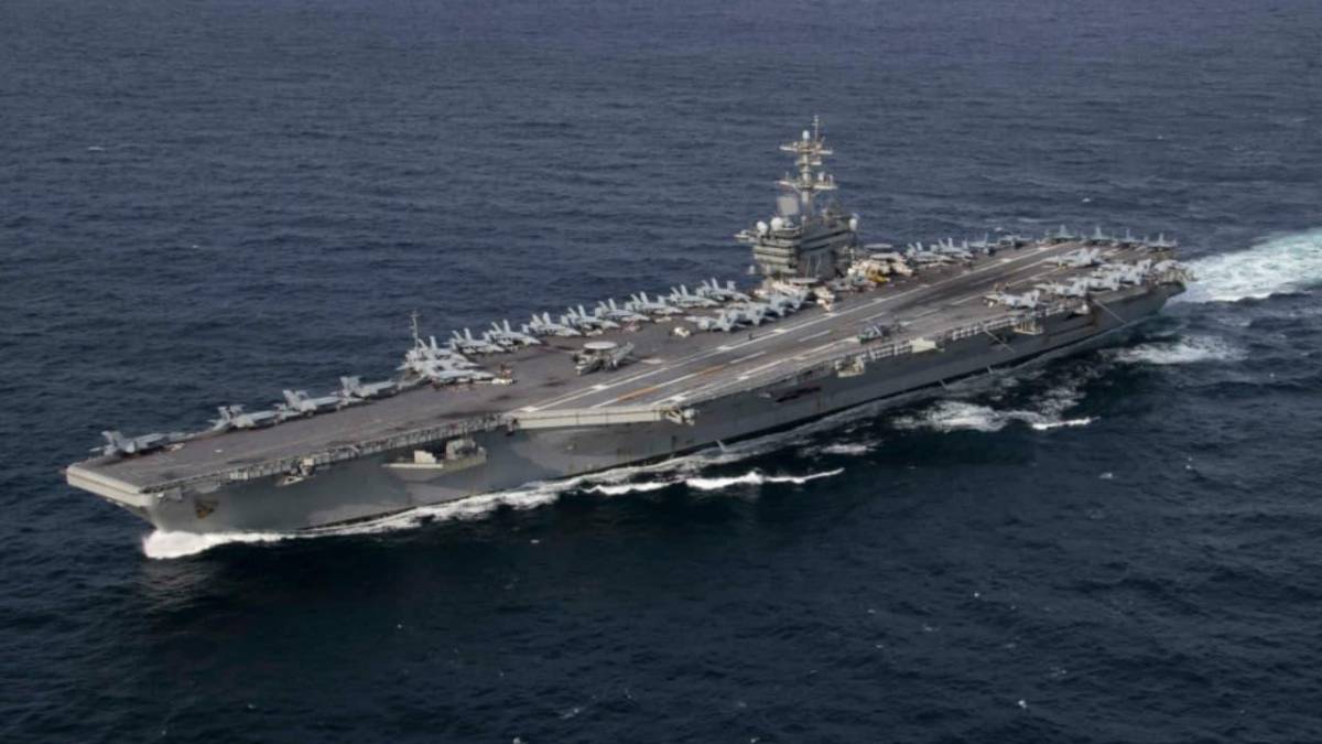 EE.UU niega que el portaviones Abraham Lincoln haya sido alcanzado por misiles iraníes