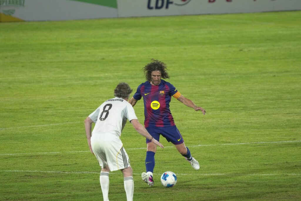 “Noche de Leyendas” termina 2-2 entre FC Barcelona y Real Madrid en Santo Domingo | 2 | “Noche de Leyendas” termina 2-2 entre FC Barcelona y Real Madrid en Santo Domingo - Noticias de hoy en República Dominicana | De Último Minuto