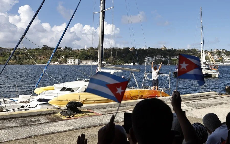 Llegan a Cuba los dos barcos con ayuda desde México desaparecidos en el Caribe