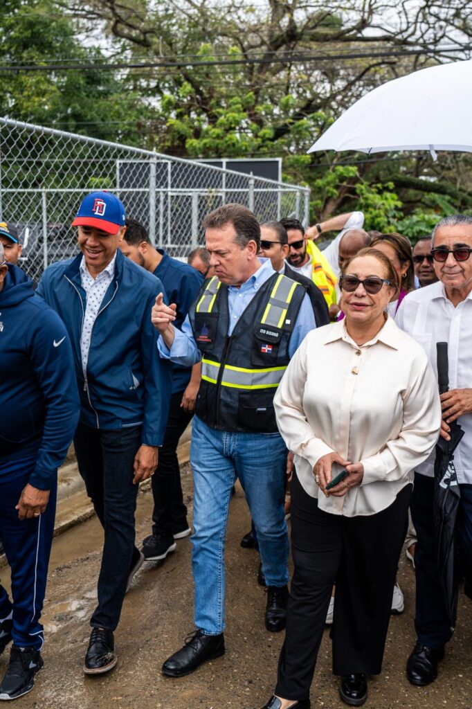 MIVHED inicia en el Puñal de Santiago proyecto de dignificación de entorno | 2 | MIVHED inicia en el Puñal de Santiago proyecto de dignificación de entorno - Noticias de hoy en República Dominicana | De Último Minuto