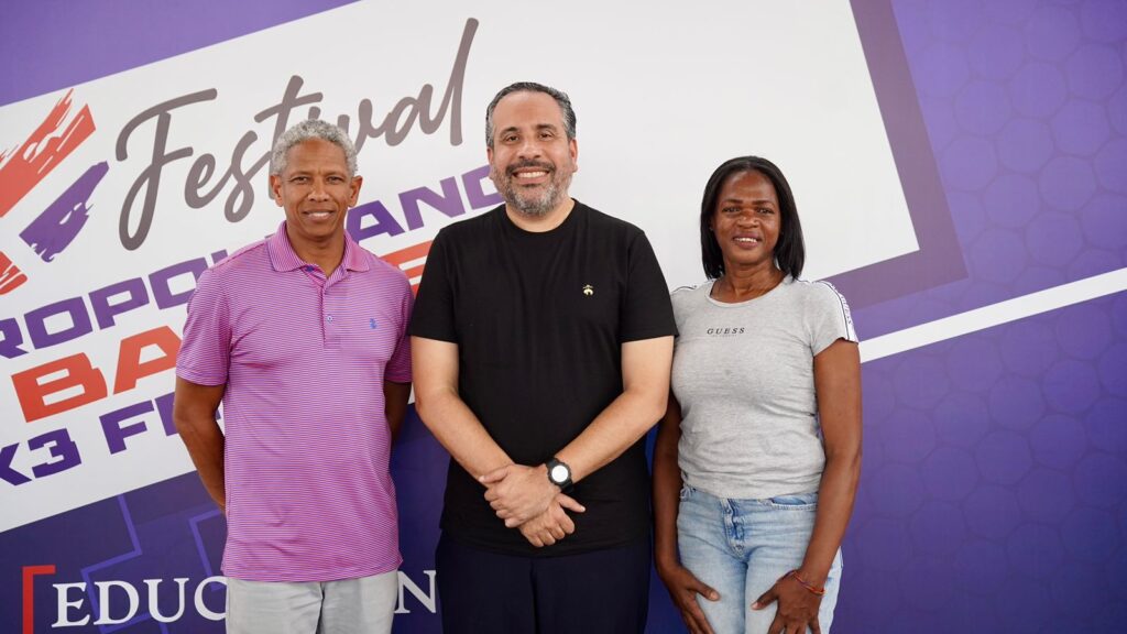 24 equipos de jóvenes protagonizan éxito del Festival de Baloncesto 3x3 Femenino INEFI 2026 - Noticias de hoy en República Dominicana | De Último Minuto