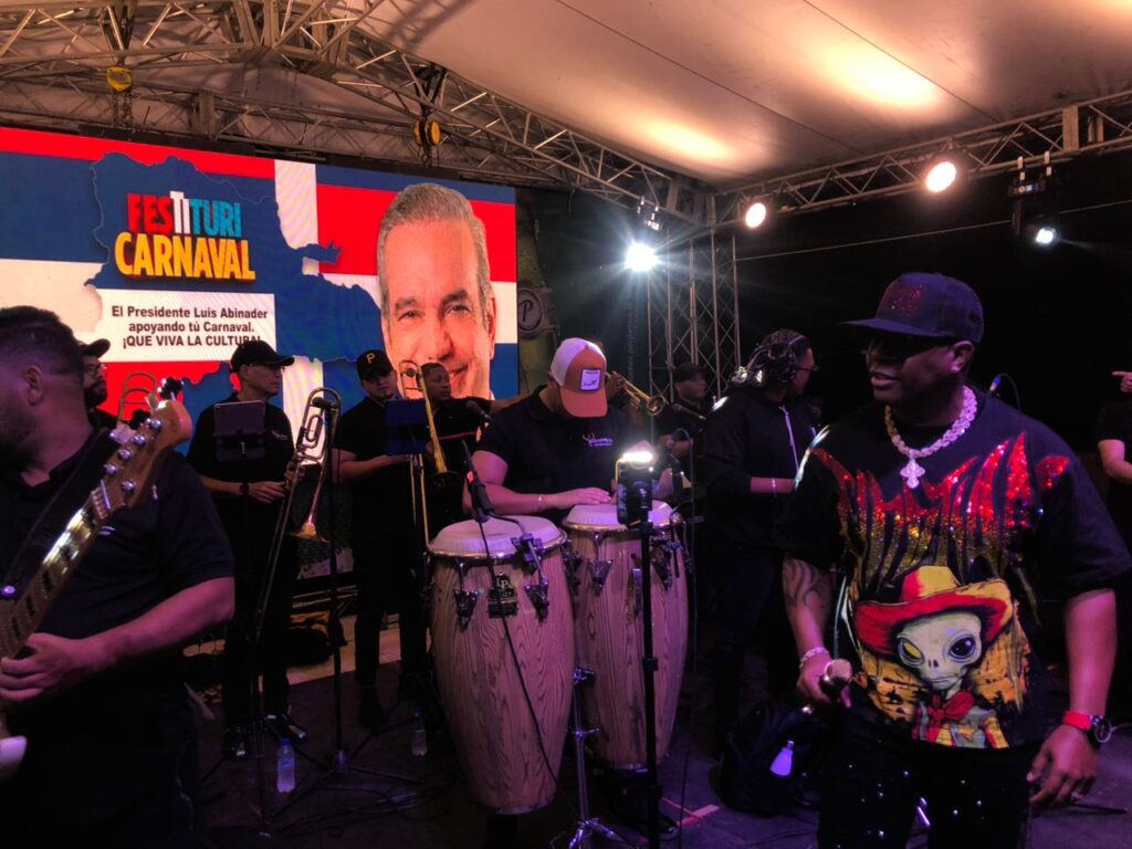 Festituricarnaval reúne a más de 375 mil personas en sus primeros conciertos de pura dominicanidad | 3 | Festituricarnaval reúne a más de 375 mil personas en sus primeros conciertos de pura dominicanidad - Noticias de hoy en República Dominicana | De Último Minuto