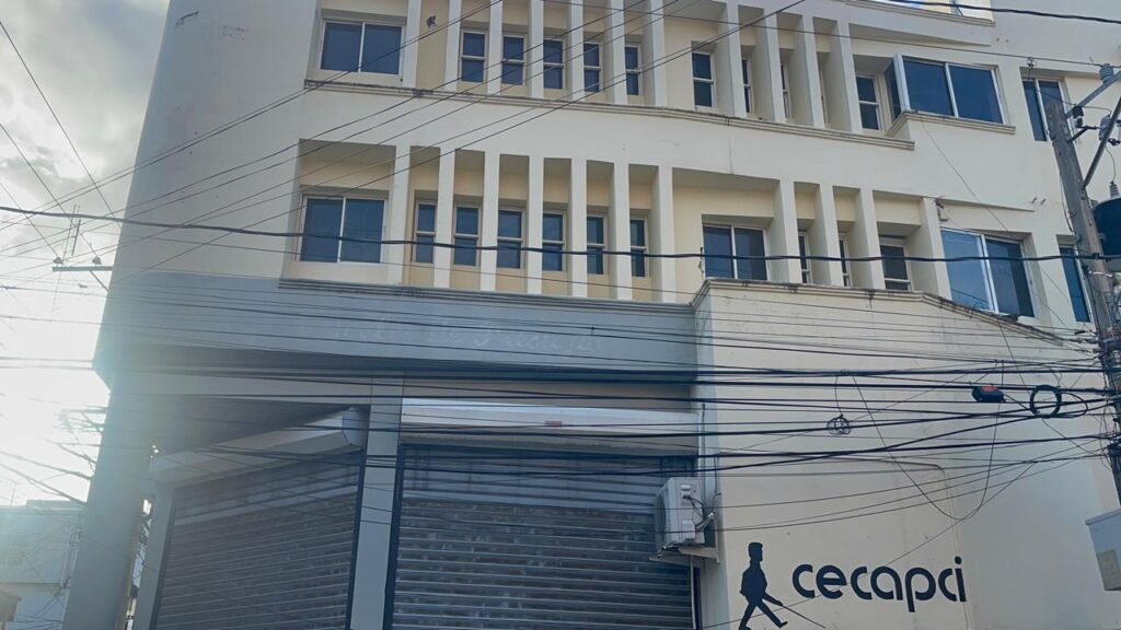 Centro para Ciegos en Santiago sigue cerrado y advierte protestas | 3 | Centro para Ciegos en Santiago sigue cerrado y advierte protestas - Noticias de hoy en República Dominicana | De Último Minuto