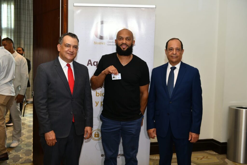 JCE entrega nueva cédula a integrantes de la selección dominicana del Clásico Mundial de Béisbol 2026 | 4 | JCE entrega nueva cédula a integrantes de la selección dominicana del Clásico Mundial de Béisbol 2026 - Noticias de hoy en República Dominicana | De Último Minuto
