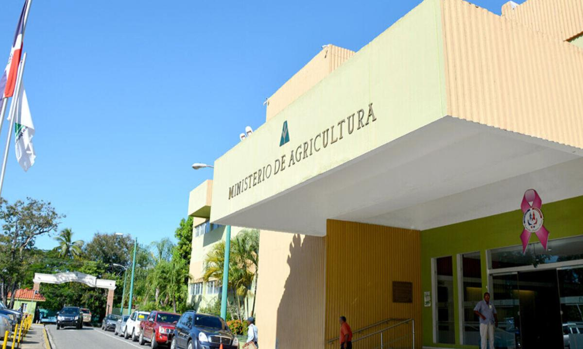 Agricultura desmiente informaciones falsas y solicita investigación sobre procesos internos