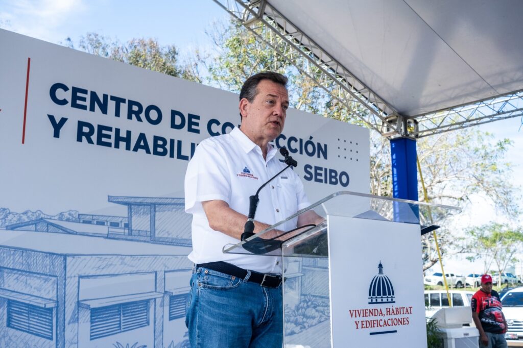 Ministro Ito Bisonó deja iniciada la construcción del Centro de Corrección y Rehabilitación de El Seibo | 3 | Ministro Ito Bisonó deja iniciada la construcción del Centro de Corrección y Rehabilitación de El Seibo - Noticias de hoy en República Dominicana | De Último Minuto