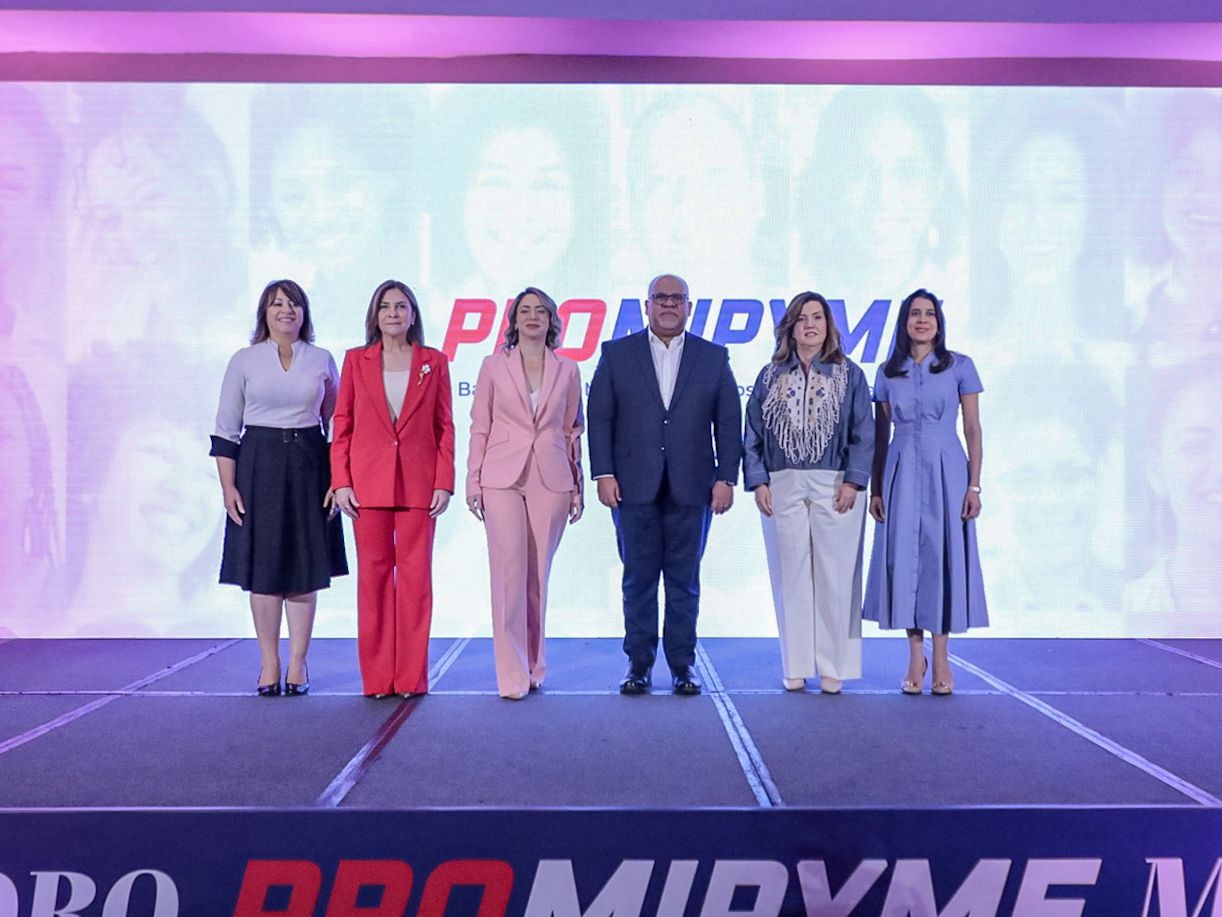 Promipyme impulsa inclusión financiera femenina con foro que reúne a líderes del Gobierno y sector financiero