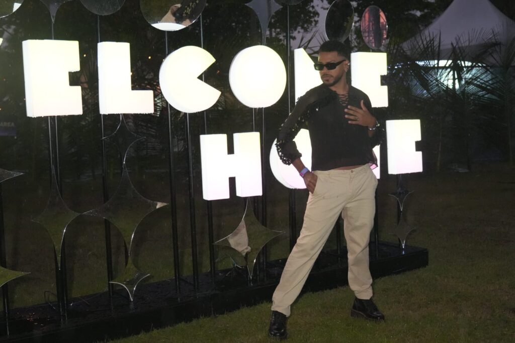 A pesar de la lluvia, la moda se impuso en el festival Isle of Light 2026 | 11 | A pesar de la lluvia, la moda se impuso en el festival Isle of Light 2026 - Noticias de hoy en República Dominicana | De Último Minuto