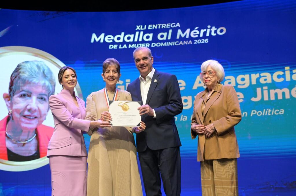 Entregan la Medalla al Mérito de la Mujer Dominicana a 22 mujeres por su liderazgo y aportes al desarrollo nacional | 5 | Entregan la Medalla al Mérito de la Mujer Dominicana a 22 mujeres por su liderazgo y aportes al desarrollo nacional - Noticias de hoy en República Dominicana | De Último Minuto