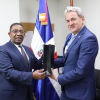 Autoridades universitarias de Hungría visitan el MESCYT para impulsar cooperación académica