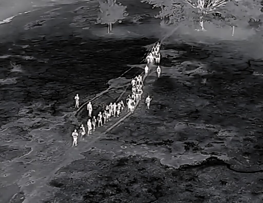 Ejército intercepta 47 haitianos indocumentados localizados con drones en Dajabón - Noticias de hoy en República Dominicana | De Último Minuto