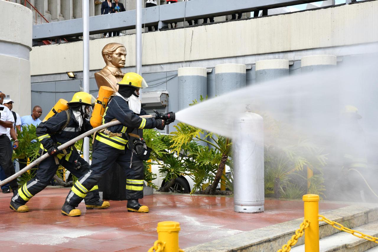 Bomberos dominicanos celebran su día con avances históricos en modernización y capacidad de respuesta