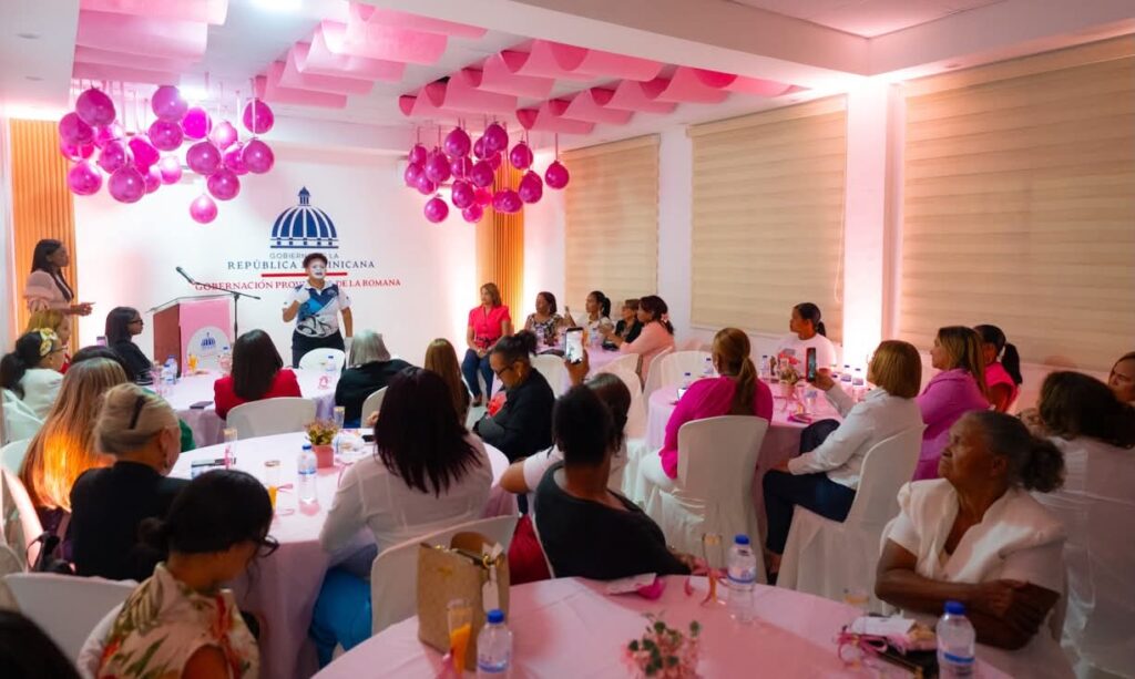 Autoridades participan en conferencia “Voces de Mujer” en conmemoración del Día Internacional de la Mujer en La Romana | 2 | Autoridades participan en conferencia “Voces de Mujer” en conmemoración del Día Internacional de la Mujer en La Romana - Noticias de hoy en República Dominicana | De Último Minuto