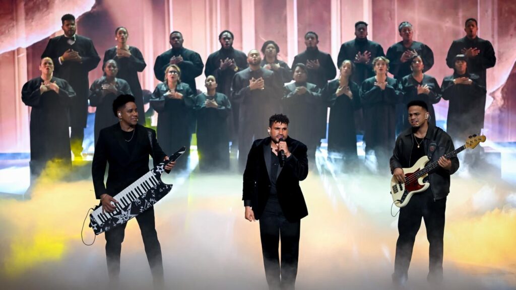 Emotivo “In Memoriam” en Premios Soberano honra a víctimas del Jet Set y artistas fallecidos en 2025 | 2 | Emotivo “In Memoriam” en Premios Soberano honra a víctimas del Jet Set y artistas fallecidos en 2025 - Noticias de hoy en República Dominicana | De Último Minuto