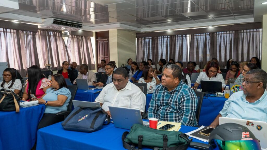 Inician capacitación para la Evaluación del Desempeño Docente en Monte Plata | 3 | Inician capacitación para la Evaluación del Desempeño Docente en Monte Plata - Noticias de hoy en República Dominicana | De Último Minuto