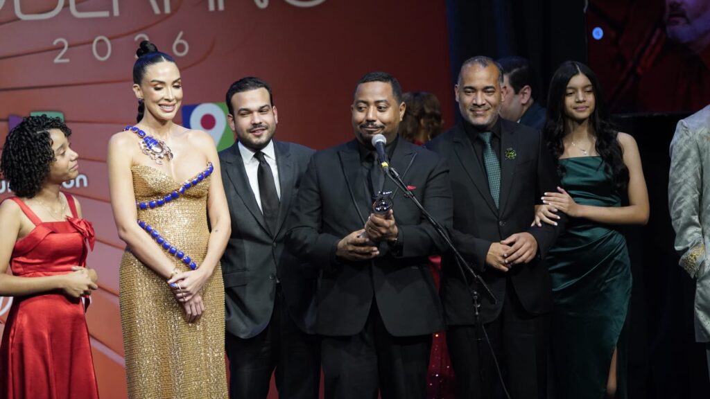 “Esto no es Radio” obtiene su cuarto Premio Soberano como Programa Radial de Variedades - Noticias de hoy en República Dominicana | De Último Minuto