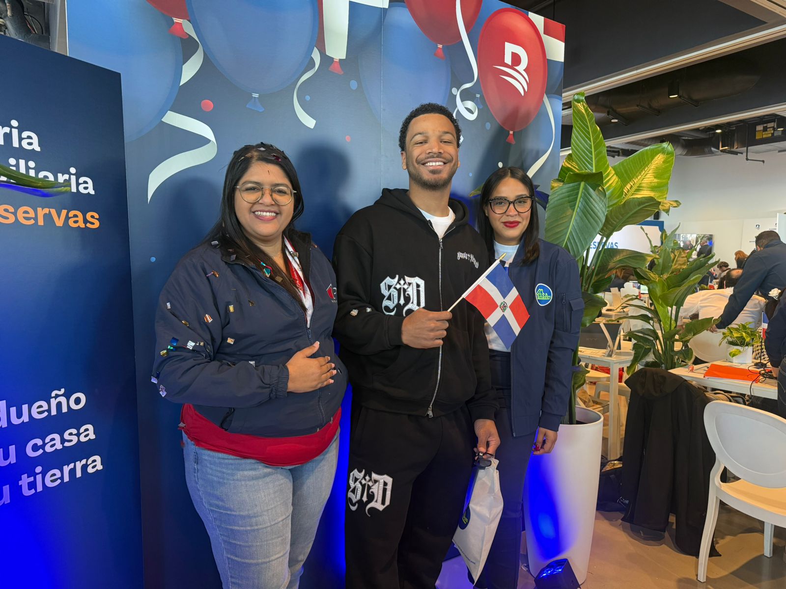 Dominicanos en NY celebran con júbilo adquisición de viviendas en Feria Inmobiliaria Banreservas