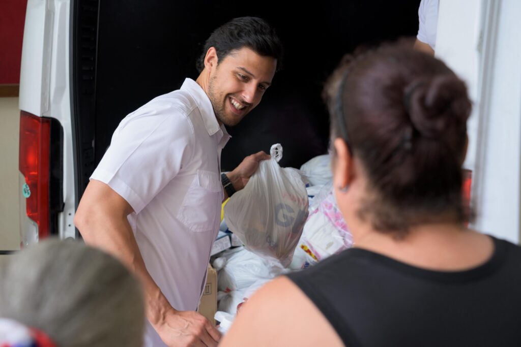 Raymond Rodríguez y Fundación GBC benefician a más de 500 personas con operativo de salud en Gualey, D.N | 3 | Raymond Rodríguez y Fundación GBC benefician a más de 500 personas con operativo de salud en Gualey, D.N - Noticias de hoy en República Dominicana | De Último Minuto