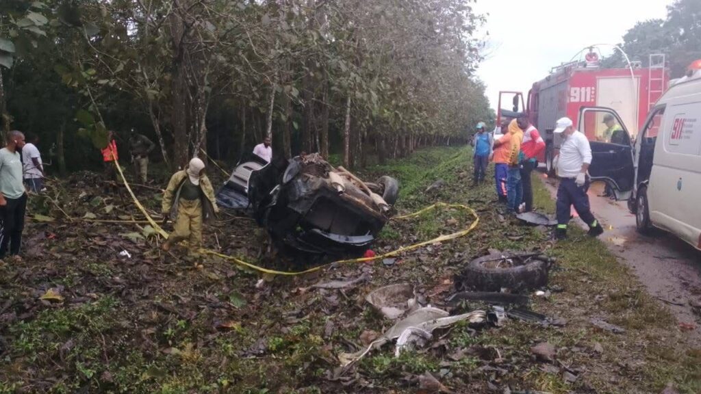 Accidente en la Autopista del Nordeste deja escena impactante en Monte Plata | 3 | Accidente en la Autopista del Nordeste deja escena impactante en Monte Plata - Noticias de hoy en República Dominicana | De Último Minuto