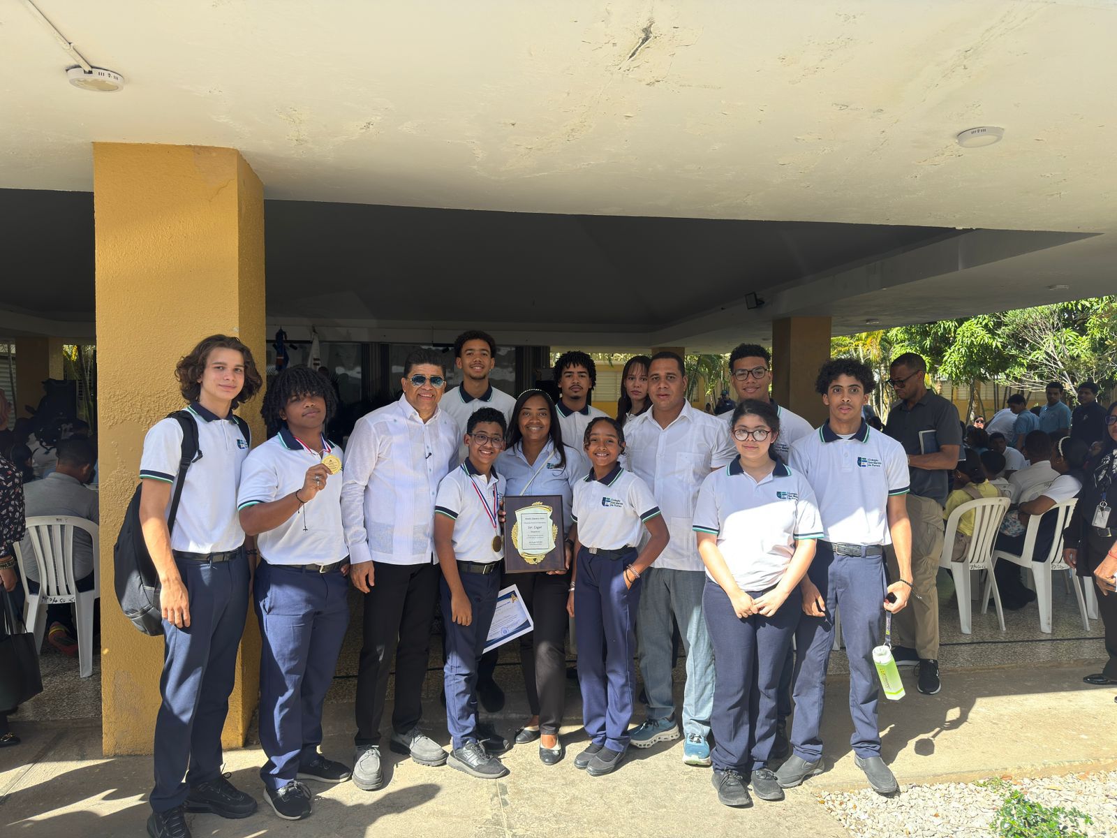 Colegio San Martín de Porres triunfa en olimpiadas distritales y recibe reconocimiento de la Alcaldía de SDE - Noticias de hoy en República Dominicana | De Último Minuto
