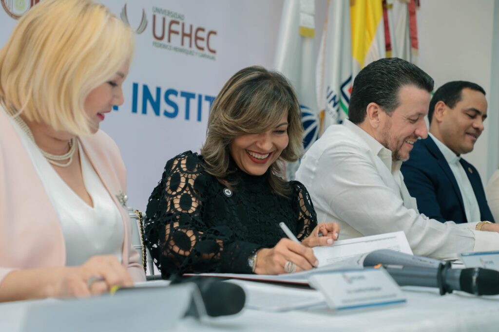 Gabinete de Política Social firma acuerdos con cuatro universidades para pasantías y formación de jóvenes - Noticias de hoy en República Dominicana | De Último Minuto