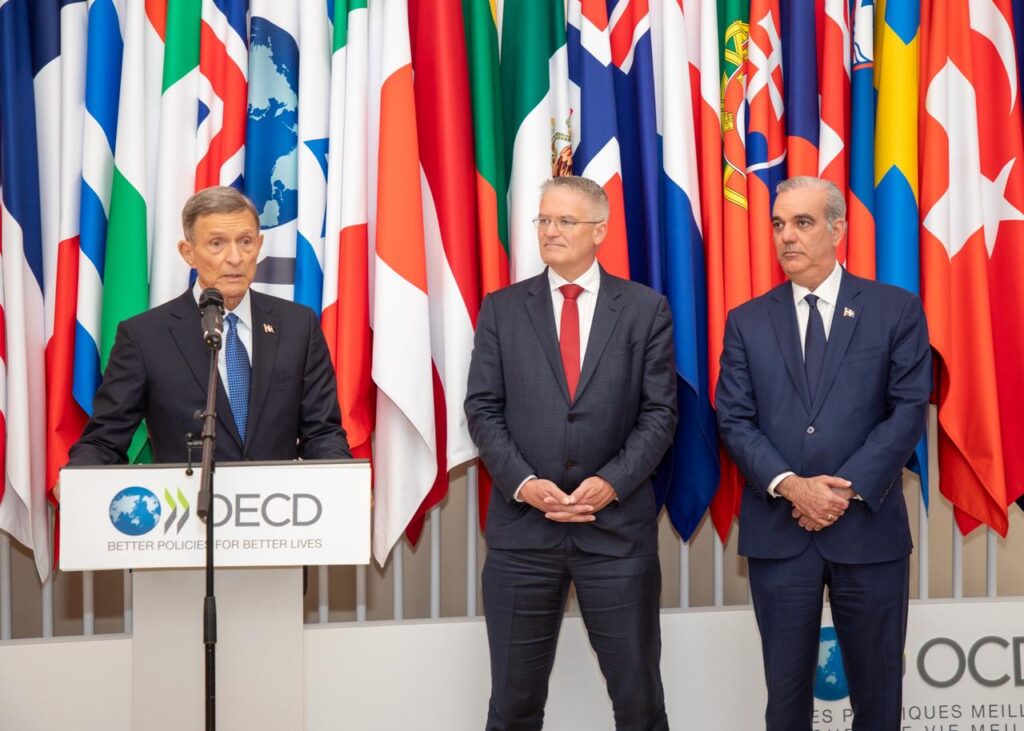 RD formaliza acercamiento a la OCDE con firma de Memorando de Entendimiento | 7 | RD formaliza acercamiento a la OCDE con firma de Memorando de Entendimiento - Noticias de hoy en República Dominicana | De Último Minuto