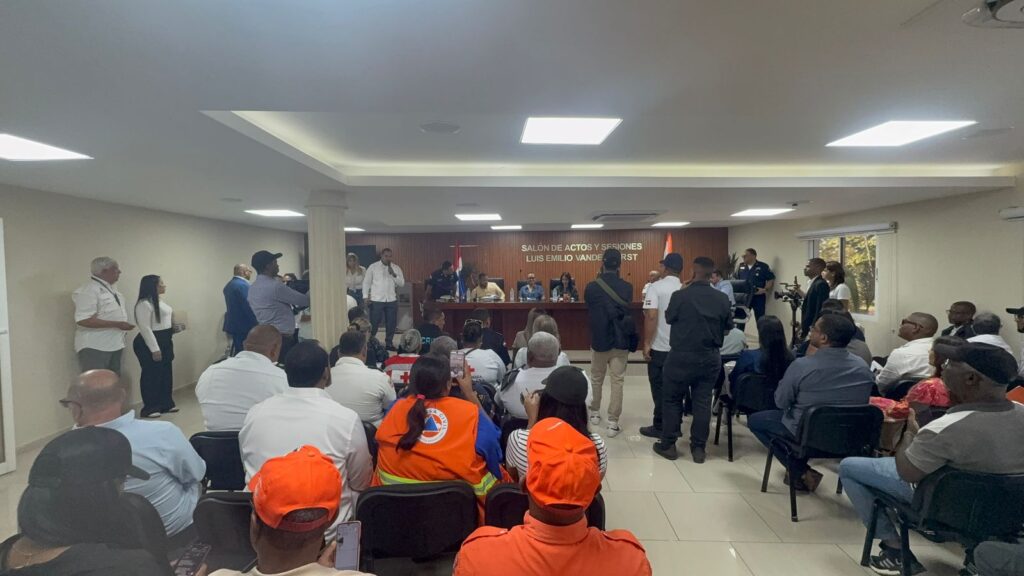 Ministra de Interior y Policía encabeza reunión de seguridad por Semana Santa 2026 en Las Terrenas, Samaná | 5 | Ministra de Interior y Policía encabeza reunión de seguridad por Semana Santa 2026 en Las Terrenas, Samaná - Noticias de hoy en República Dominicana | De Último Minuto