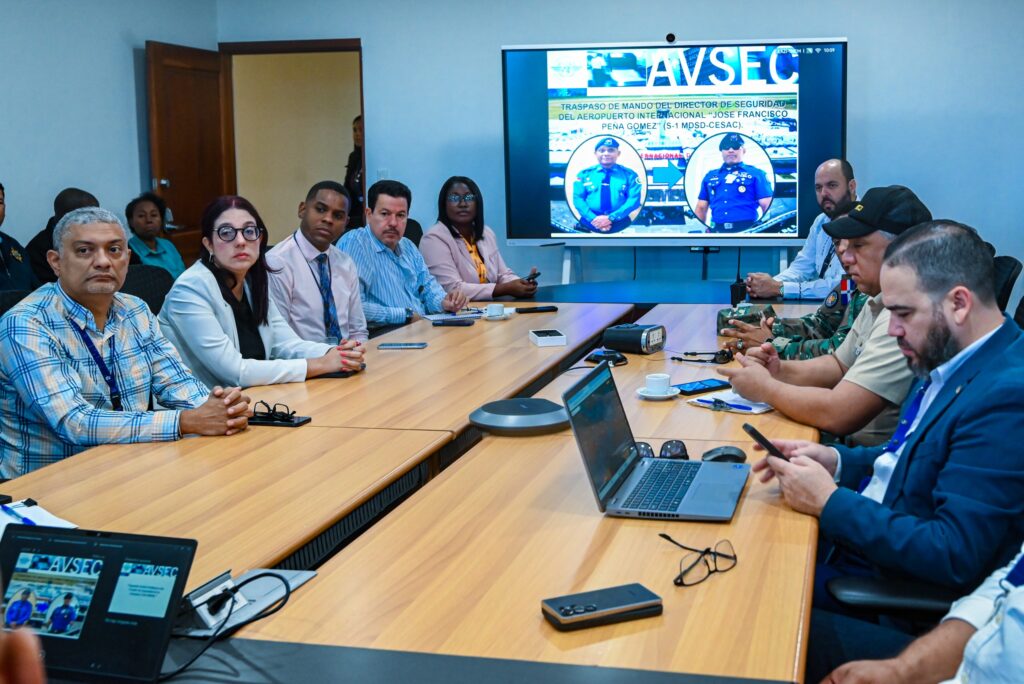 CESAC fortalece la seguridad aeroportuaria con cambio estratégico de mando en el MDSD - Noticias de hoy en República Dominicana | De Último Minuto